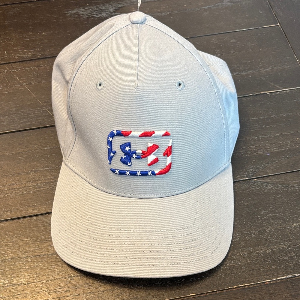 Under Armour Light Gray Cap with Flag Logo